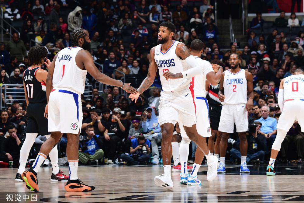 更加积极主 更加积极主