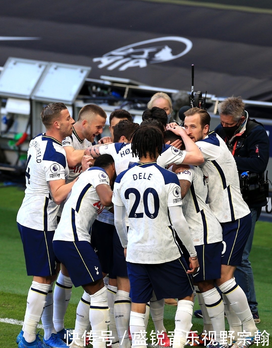 而且在场上 而且在场上